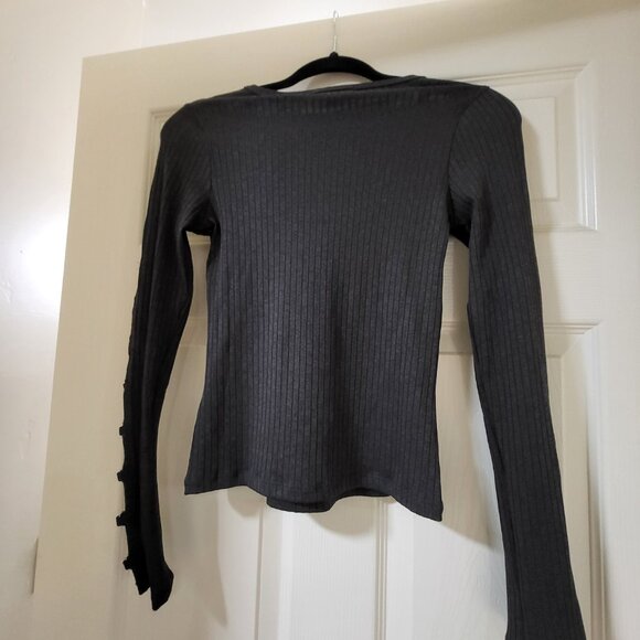 New with Tags GUESS Factory Martha Cutout Top XS - Picture 7 of 7